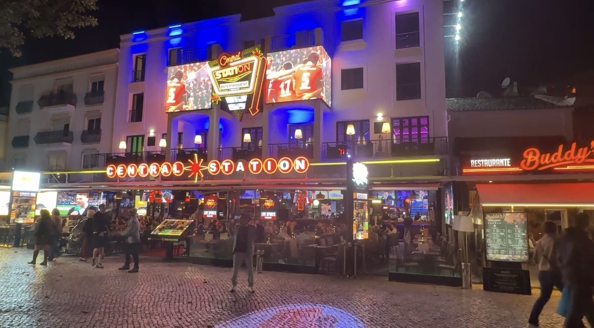 Albufeira Old Town: A Tale of Two Experiences in Portugal’s Algarve